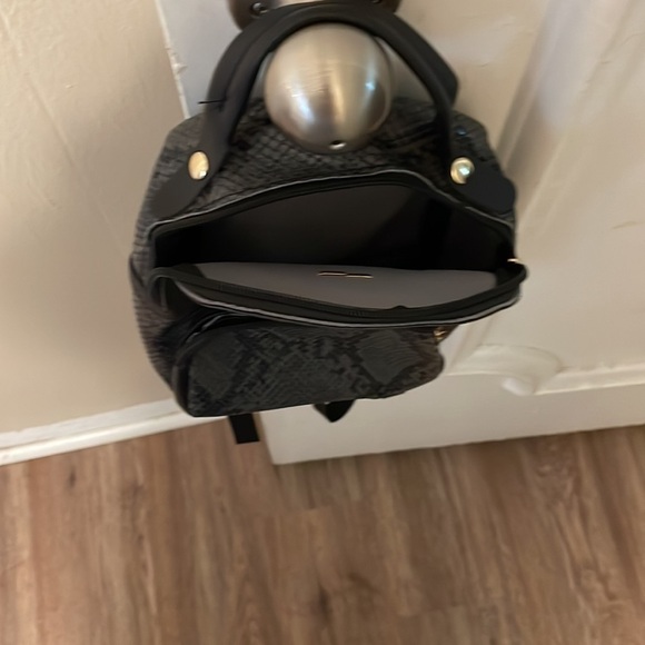 Small backpack - Picture 4 of 7